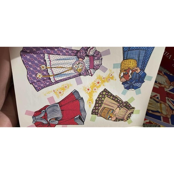 1978 Daisy Paper Doll - Picture 4 of 5